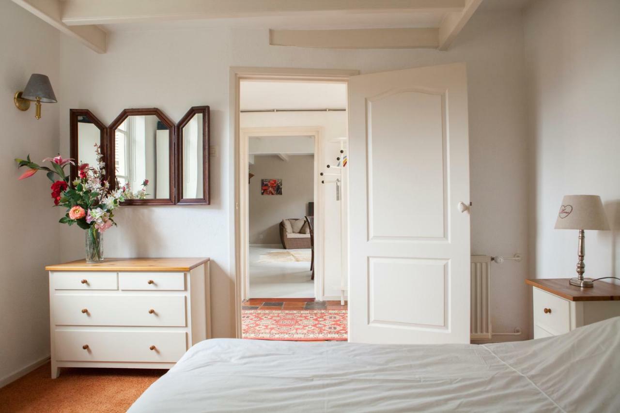 Bij Marie Apartment Хуизен Екстериор снимка