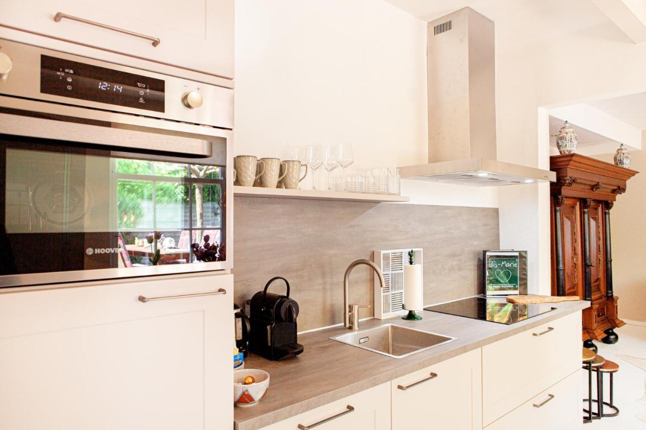 Bij Marie Apartment Хуизен Екстериор снимка